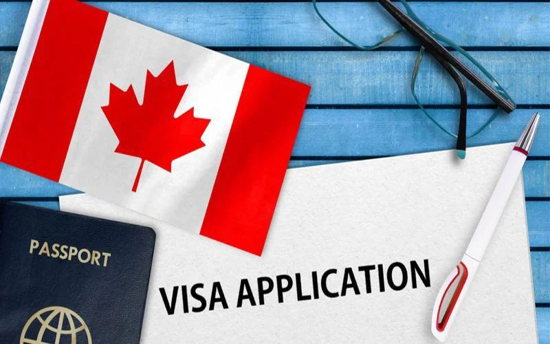 ویزای موقت کانادا و تبدیل آن به اقامت دائم کانادا